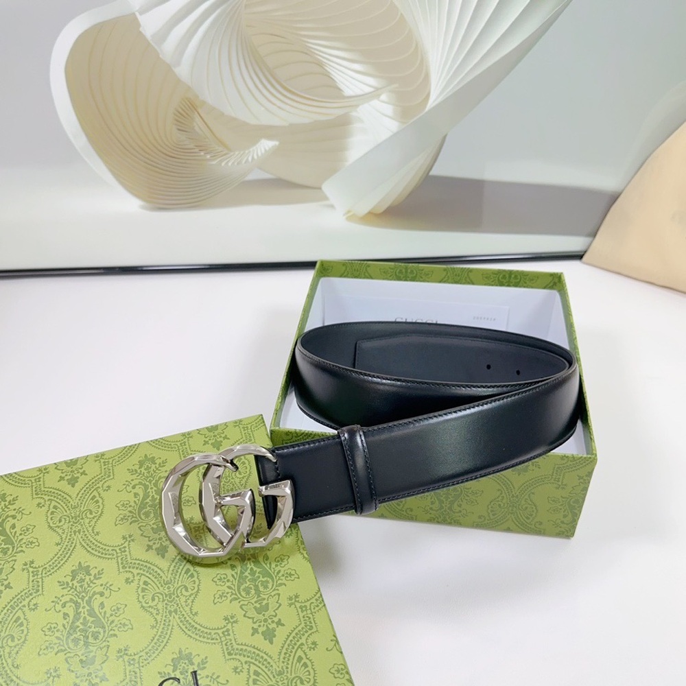Gucci Black Leather Belt with Silver Double G Interlocking Buckle - Picture 6 of 8